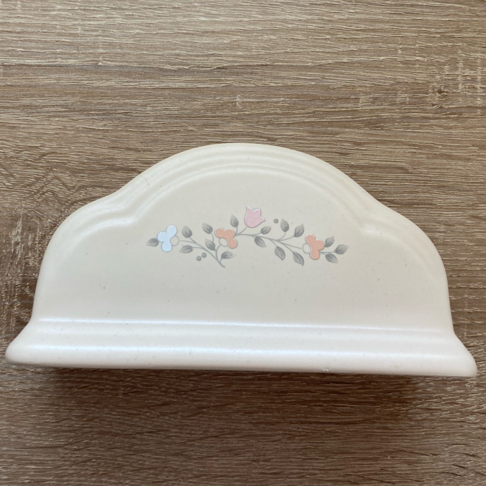 Pfaltzgraff Napkin Holder in Remembrance 🌸🌻🌸🌻
